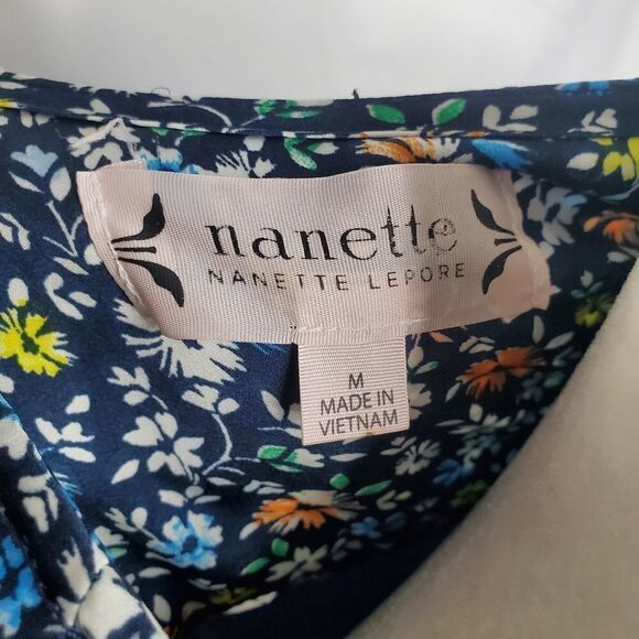 NANETTE LEPORE bell sleeve multi dark‎ floral top blouse M - Picture 8 of 9